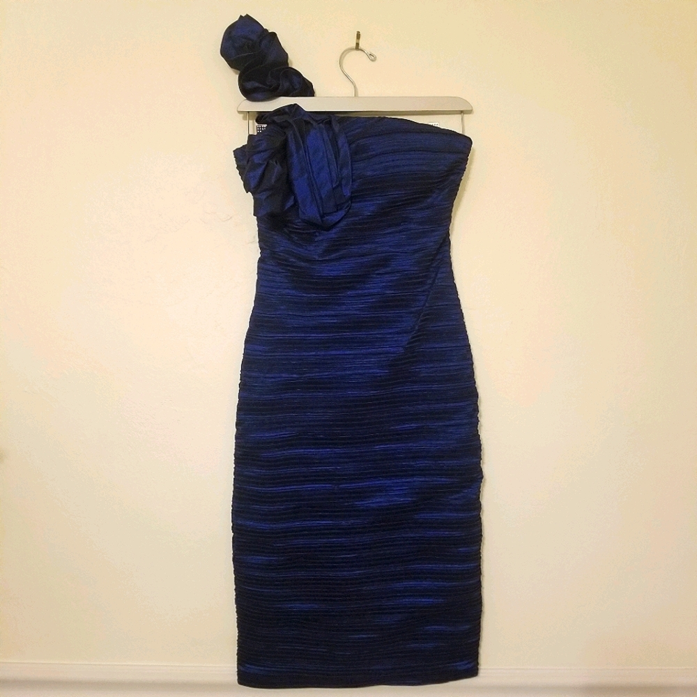 Romeo & Juliet Couture Navy One Shoulder Dress